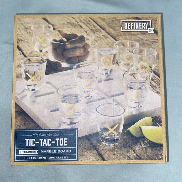 Refinery and Co. Tic-Tac-Toe 10-Piece Shot Set NEW - Picture 1 of 6